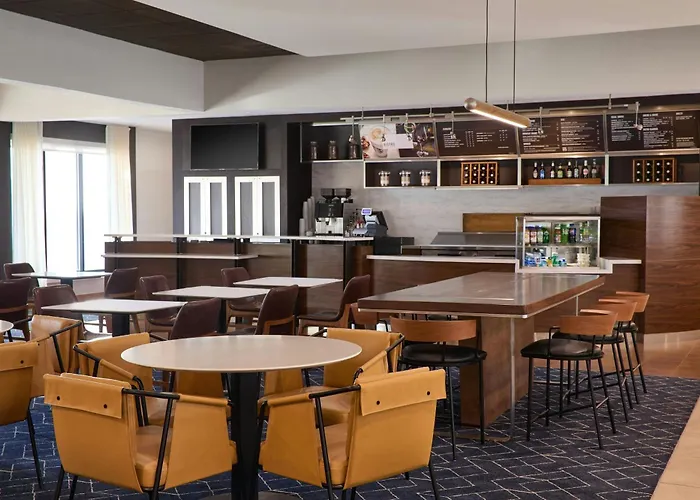 Courtyard St. Louis Creve Coeur