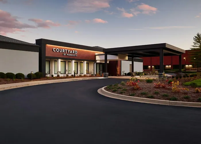 Courtyard St. Louis Creve Coeur